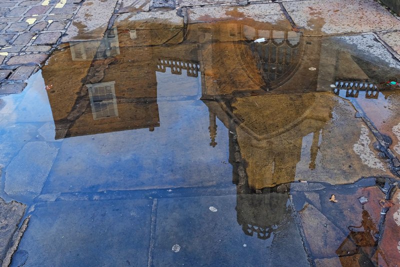 'Building Puddle (3)' by Gerry Simpson ADPS LRPS